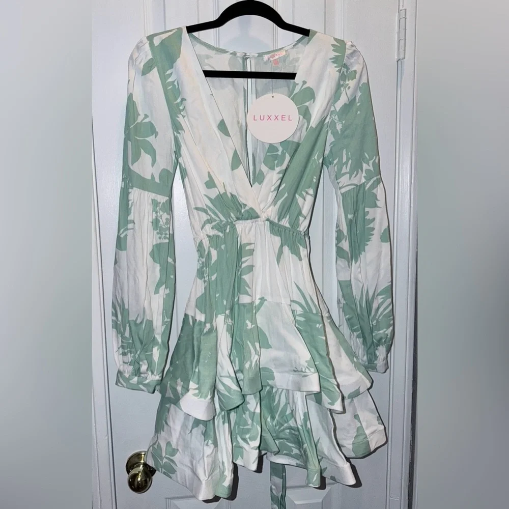 Luxxel Leafy Mint Green and White dress - Picture 2 of 7